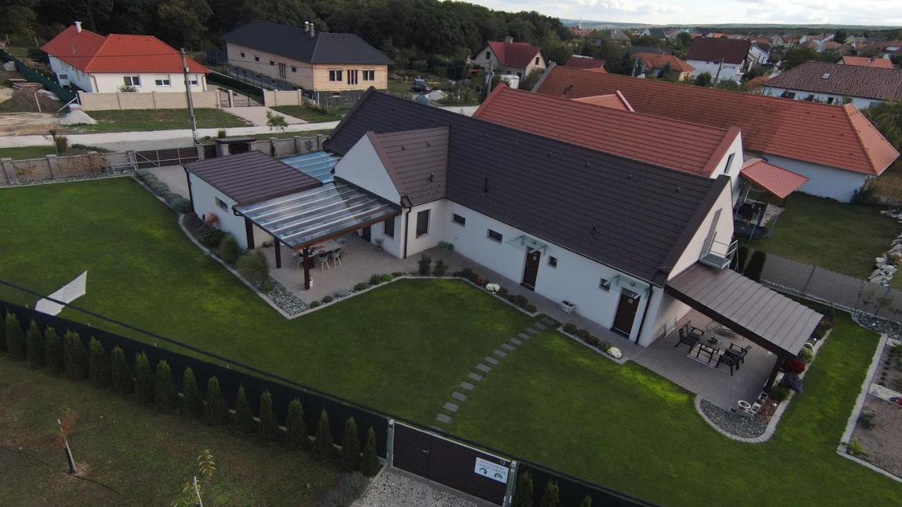 Апартаменты Oelyv Фертёракош Экстерьер фото